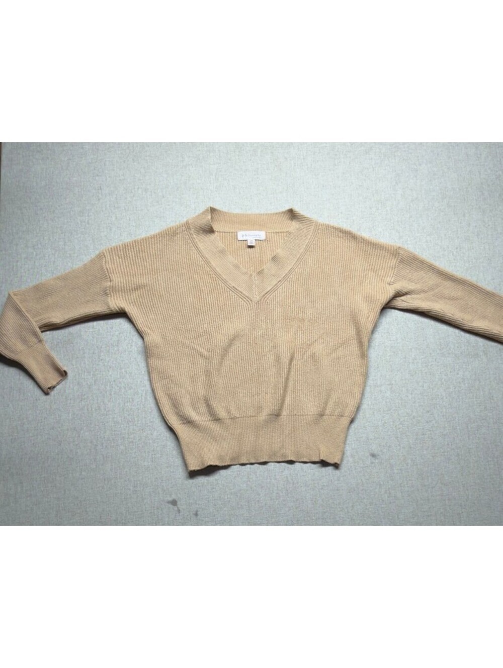 Philosophy Republic Clothing Beige Ribbed V-Neck Knit Sweater Medium